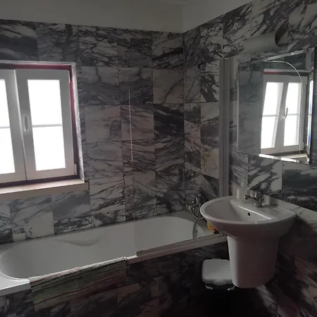 Flat Historical 1 * Lisbon